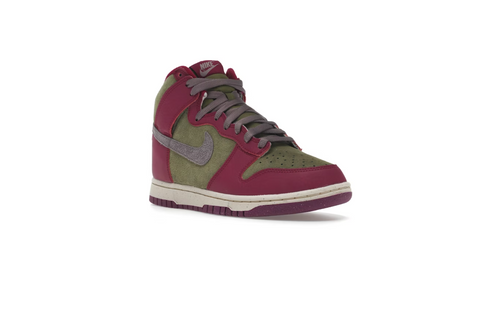 Nike Dunk High Dynamic Berry