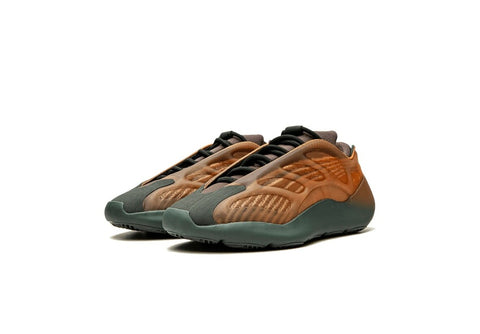 Yeezy 700 V3 Copper Fade